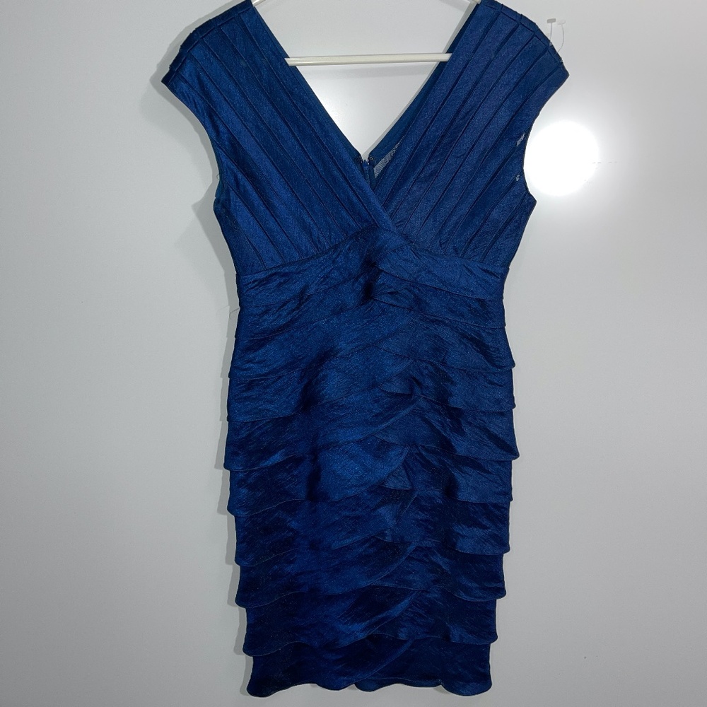 Adrianna Pappell Blue Metallic V-Neck Scalloped Cocktail Midi‎ Dress Size 8